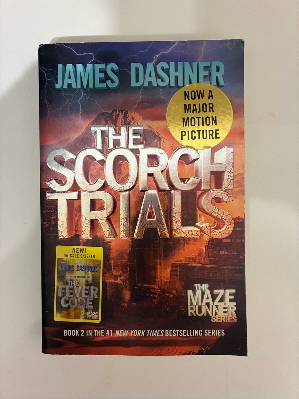 James Dashner - The Scorch Trials (The Maze Runner Series) - Orange/Brown Cover